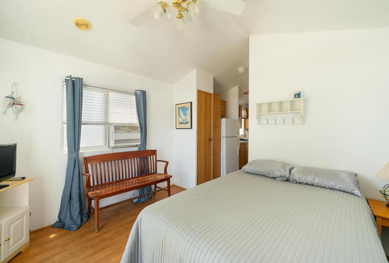 Hotel Snug Harbor Rv Park & Marina Walnut Grove Esterno foto